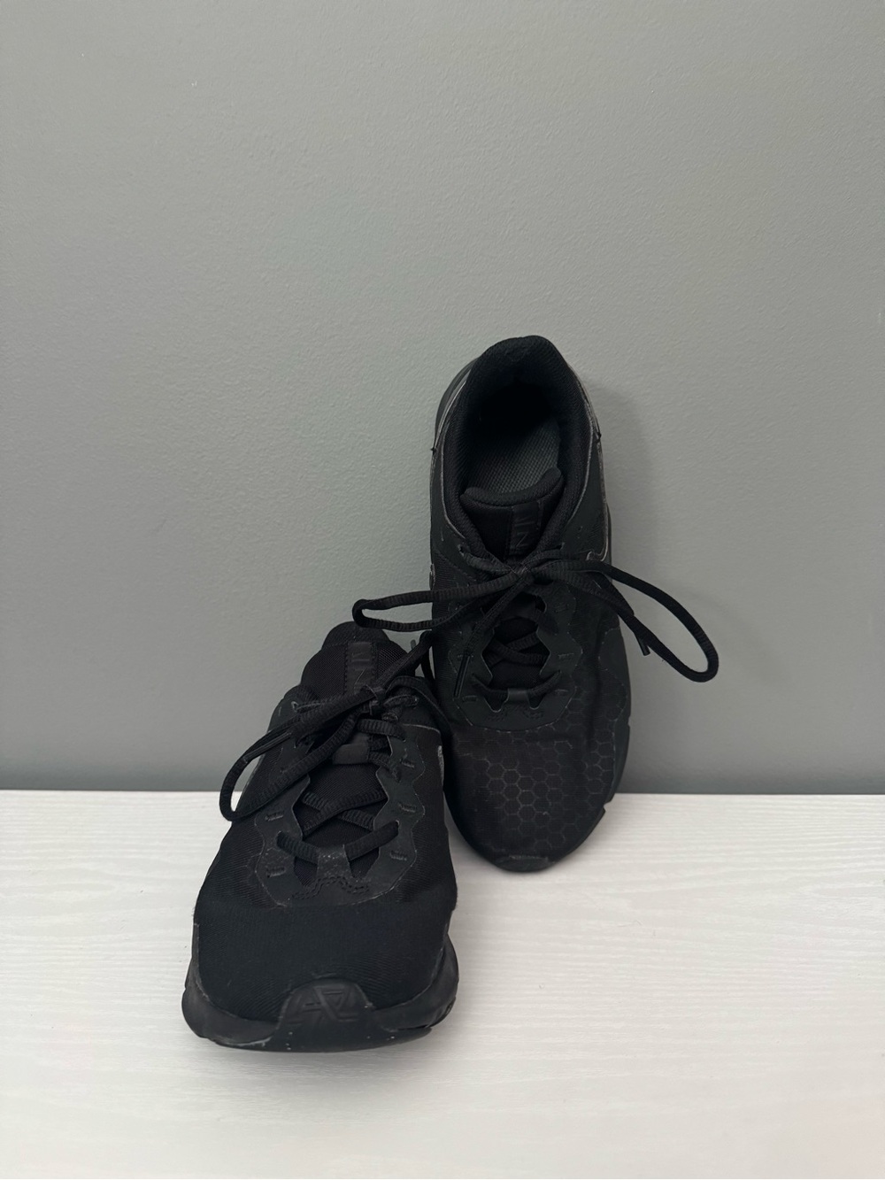 Nike Black Low-Top Athletic Sneakers